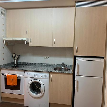 Apartamento Mota-2 Huca-Los Prados; Parking Y Wifi Gratis Oviédo Exterior foto